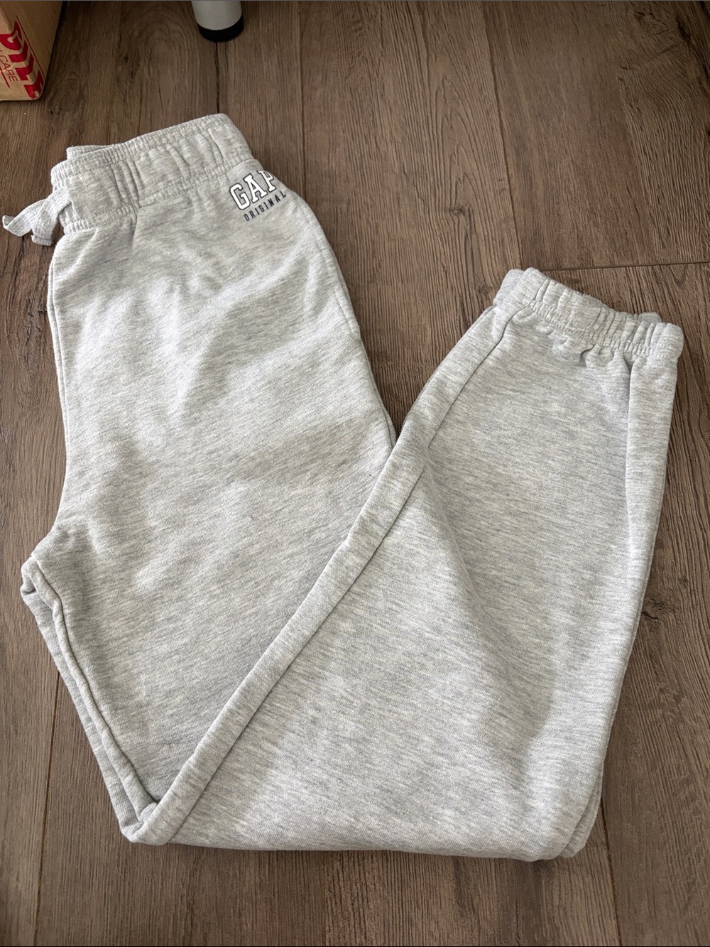 GAP Light Gray Kids Sweatpants with Logo. Boys size XL 14/16